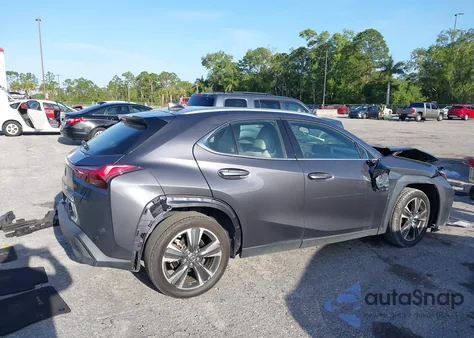 2022 Lexus Ux 200 z USA, uszkodzony, nr VIN JTHX3JBH3N2051968